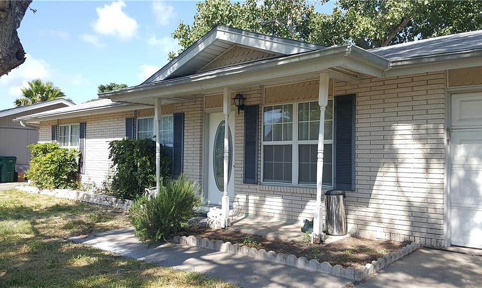 1st image of 3318 Charlotte Dr