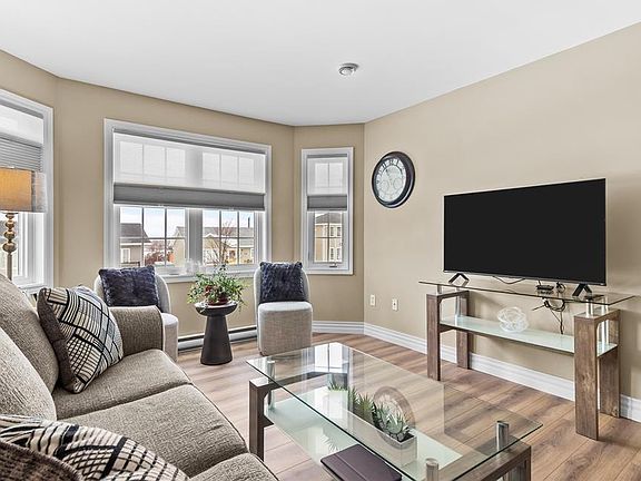 5th image of 75 Hibbs Road