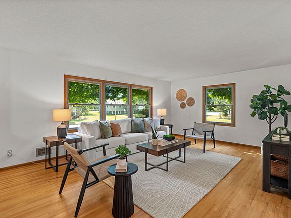 3rd image of 11301 Welcome Ave N