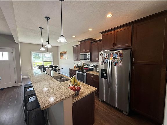 5th image of 903 Cates Dr Unit C