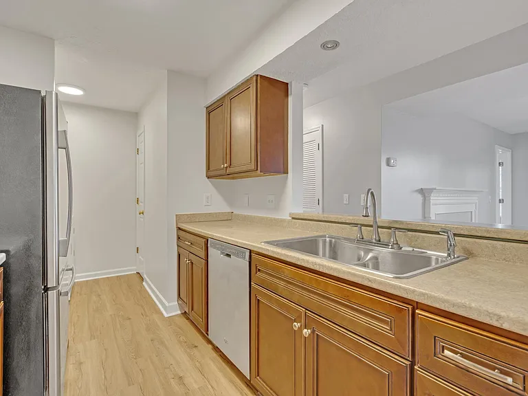 151 N Timber Dr — Photo 8
