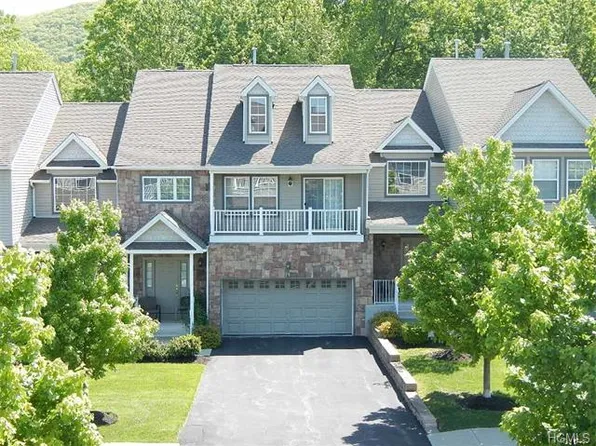 5 Clearwater Ct, Beacon, NY 12508