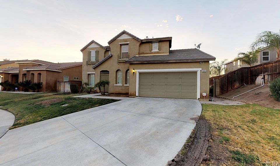 2nd image of 14651 Round Leaf Rd