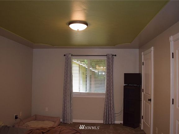 2nd image of 18312 Tapaderos St SE