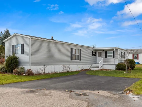 114 Whip Poor Will Street, Seabrook, NH 03874