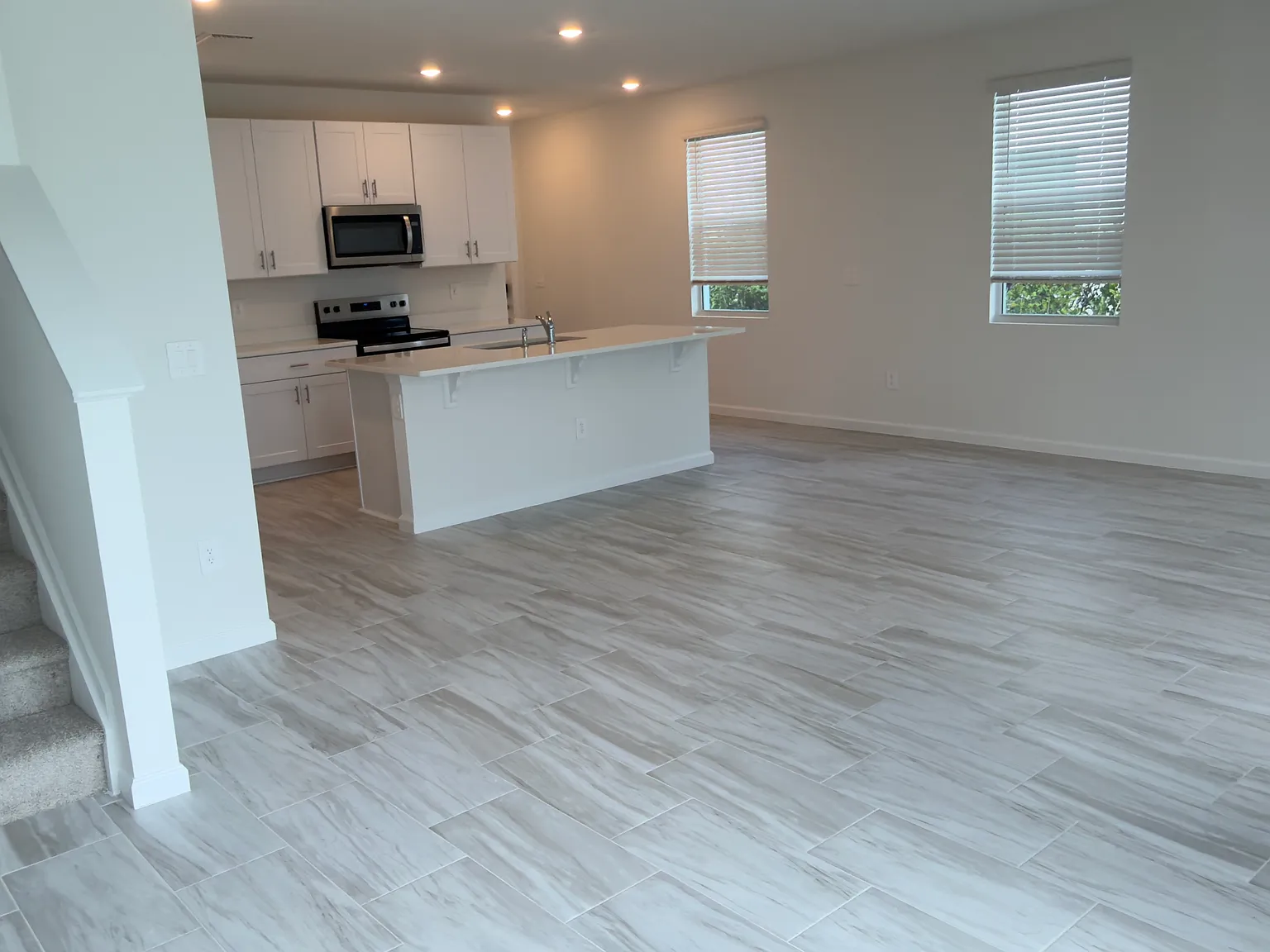 3 bed, 1486 sqft, $2,395 — Photo 4