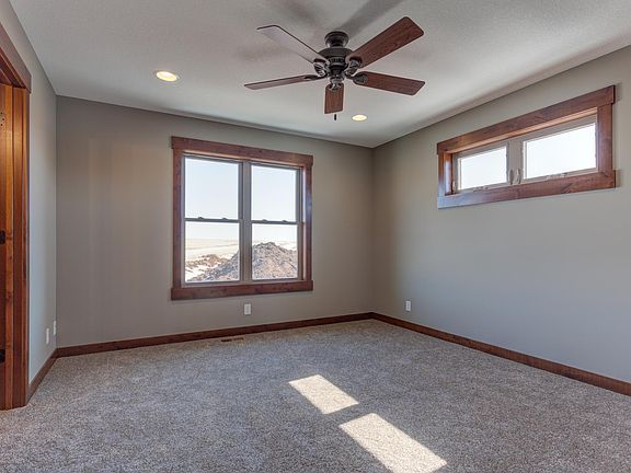 5th image of 1622 72nd Ave