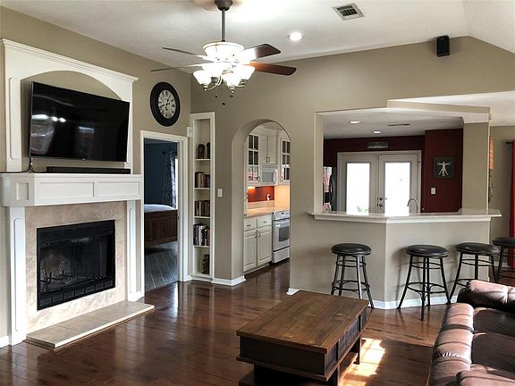 5th image of 3602 Spy Glass Hill Dr