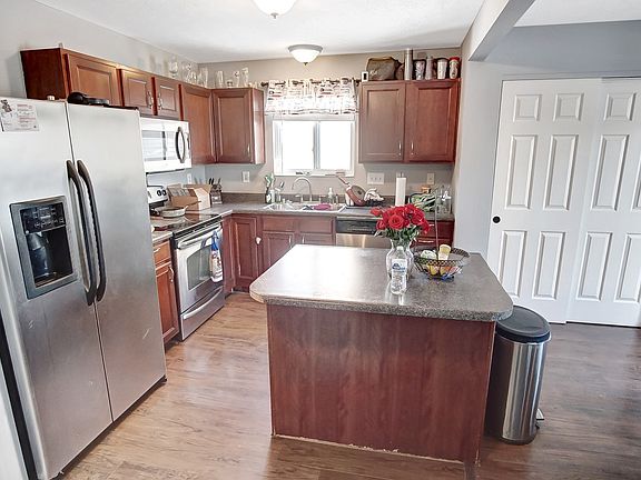 4th image of 2308 Sunflower Ct