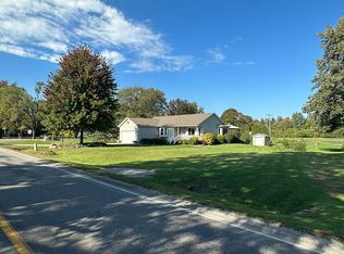 4070 Bluebush Rd, Monroe, MI 48162