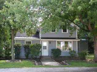 305 S Main St, Wanatah, IN 46390