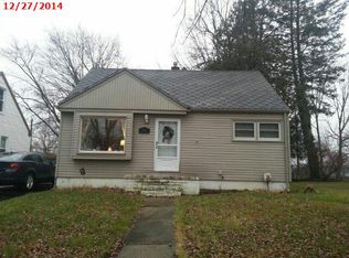 76 S Avery Rd, Waterford, MI 48328