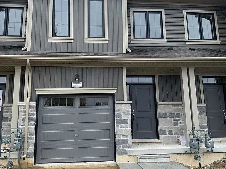 200 Middleton St — Photo 1