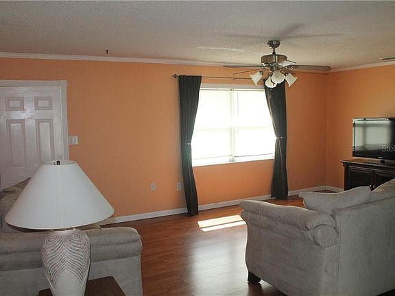 4th image of 906 Keith Ln