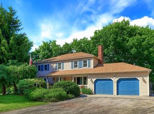 28 Decatur Dr, Nashua, NH 03062