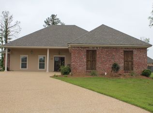 133 Glen Auburn Dr, Clinton, MS 39056