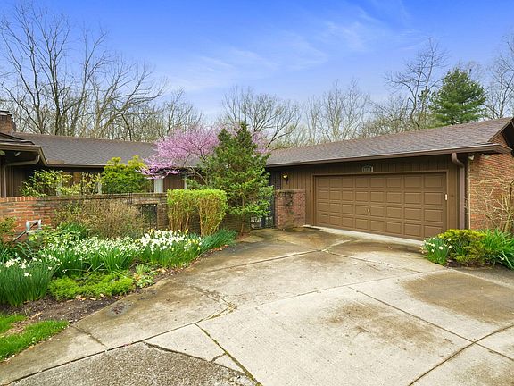 3rd image of 9330 White Oak Ln