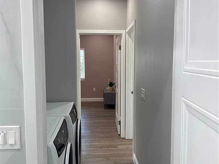 5272 Barcelona Cir — Photo 19