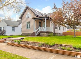 912 State St, Pekin, IL 61554