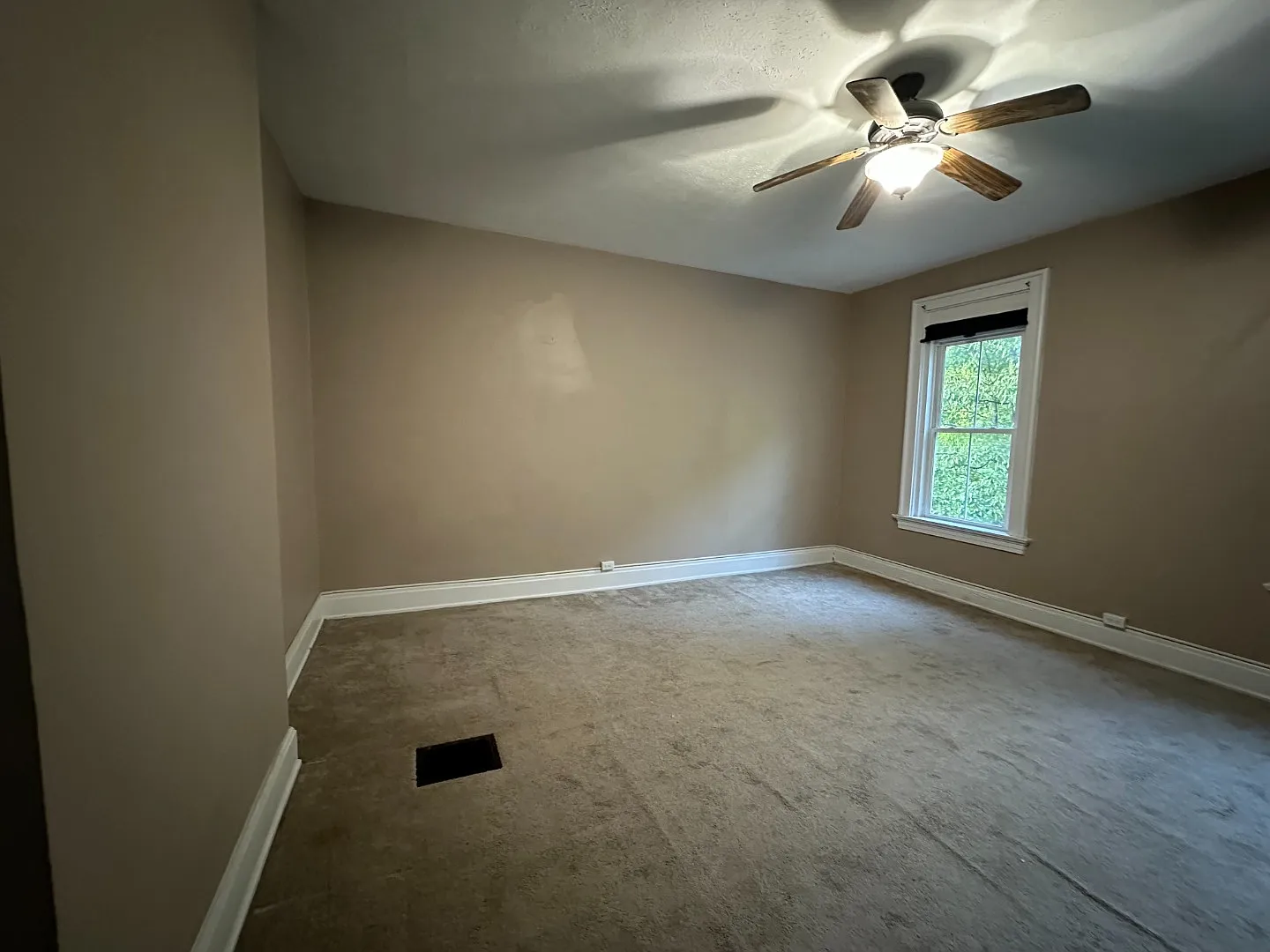 Spacious 5-Bed Home Near UC with InUnit Laundry — Photo 2