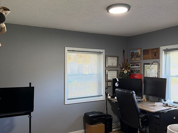 3rd image of 5527 Watters Rd