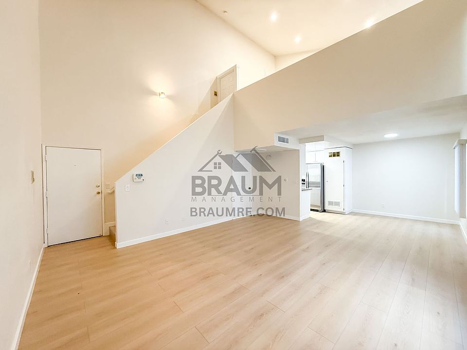 1st image of 5245 Riverton Ave APT 205