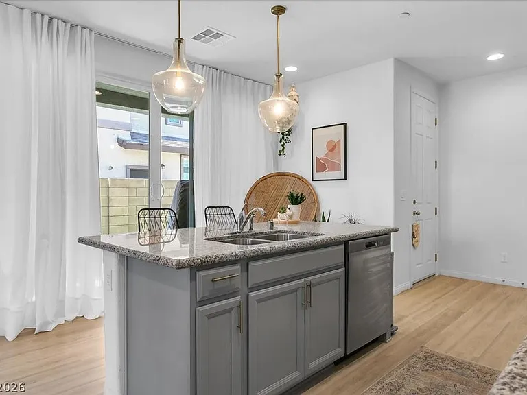 92 Kimberlite Dr — Photo 13