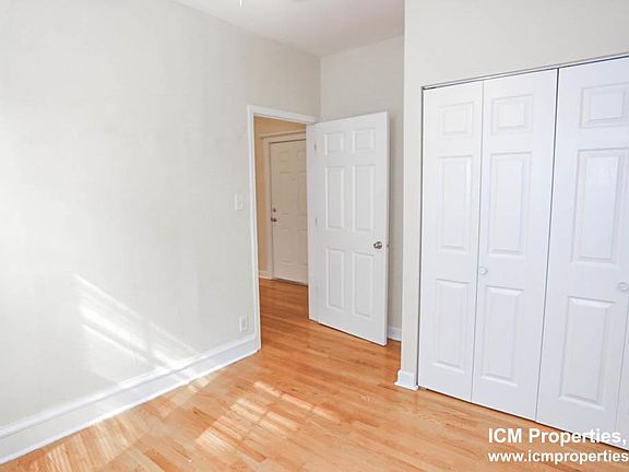 3rd image of 1615 W Berteau Ave #1-F