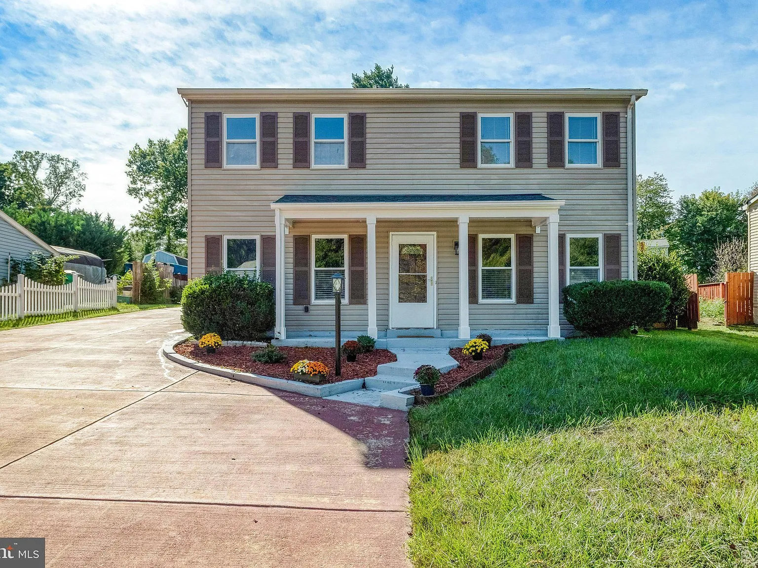 3 bed, 2.5 bath, 1408 sqft, $2,850 — Photo 1