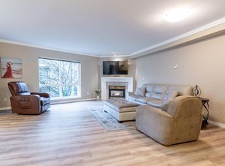 15150 29a Ave #210, Surrey, BC V4P 3B1