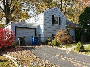 2015 Penn Rd, Toledo, OH 43615