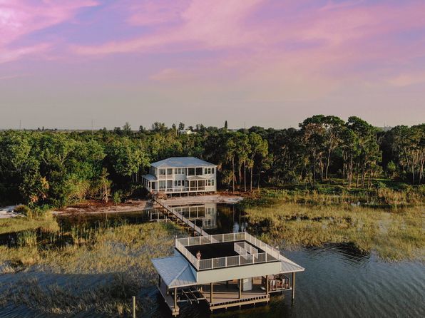 424 Lake Mirror Dr #2