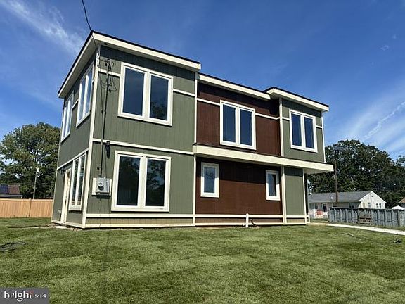 2nd image of 43 E Hodges Ave