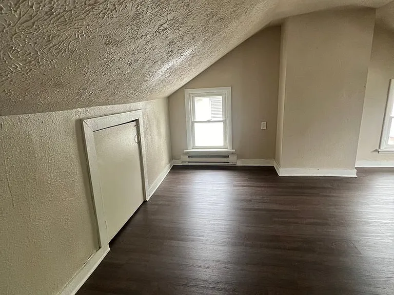 316 N 2nd St — Photo 5