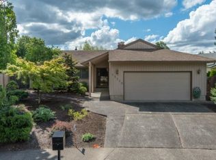 15715 SW Stratford Loop, Tigard, OR 97224