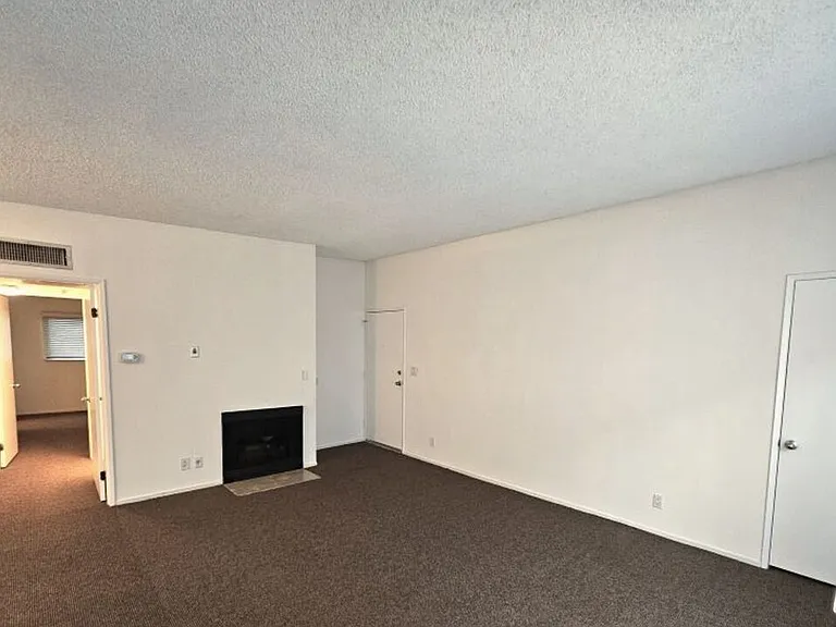 2349 S Bentley Ave #8 — Photo 6