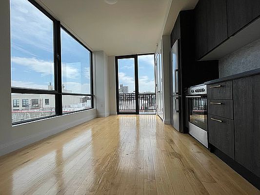 1st image of 564 Saint Johns Pl #8ONE7