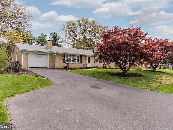 2nd image of 19120 Woodhaven Dr