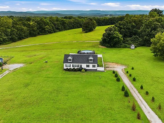 2nd image of 2629 Earls Bridge Rd