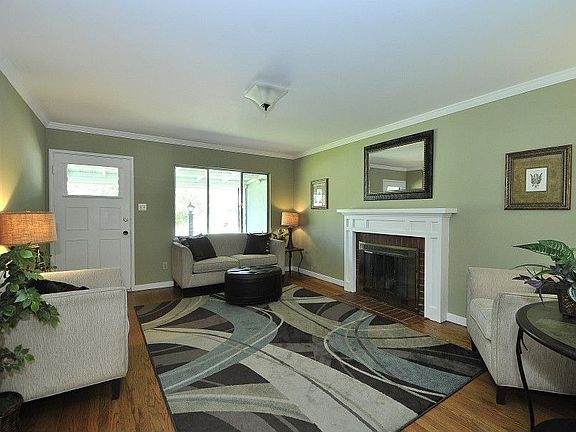 4th image of 302 E Arbor Ave