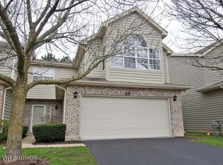 56 Townsend Cir, Naperville, IL 60565