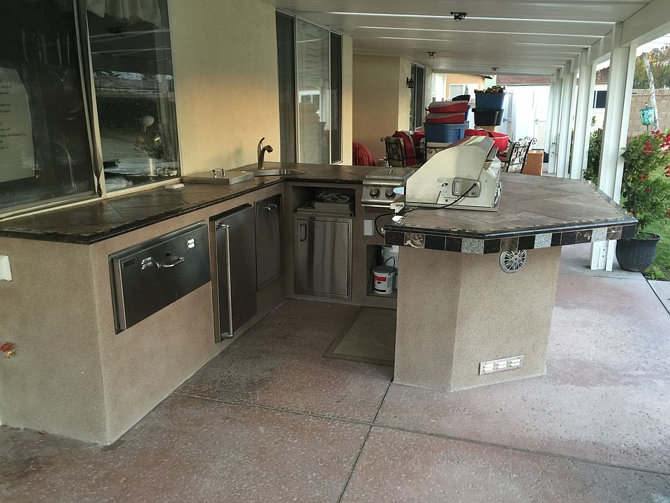2nd image of 14241 Durazno Ave