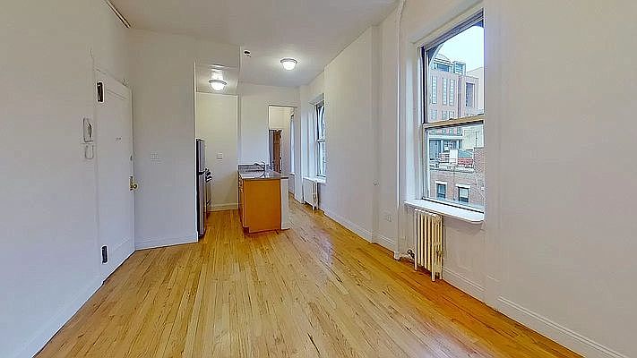 1st image of 224 Sullivan St #14