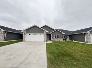 1931 Minden Dr, Columbus, NE 68601