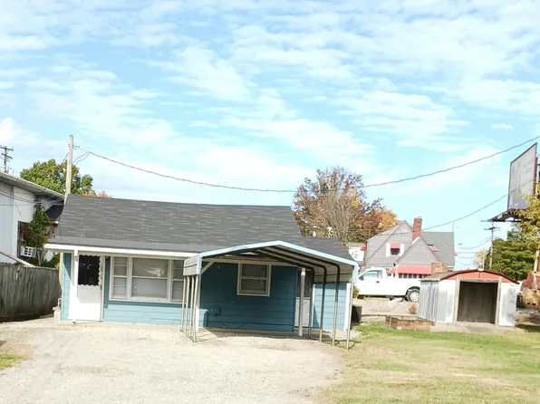 132 1/2 Maple St, Sellersburg, IN 47172