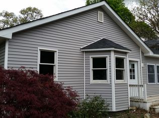 88 Wyona Ave, Selden, NY 11784