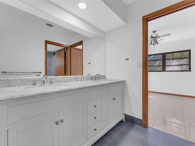 15305 SW 74th Ct — Photo 49