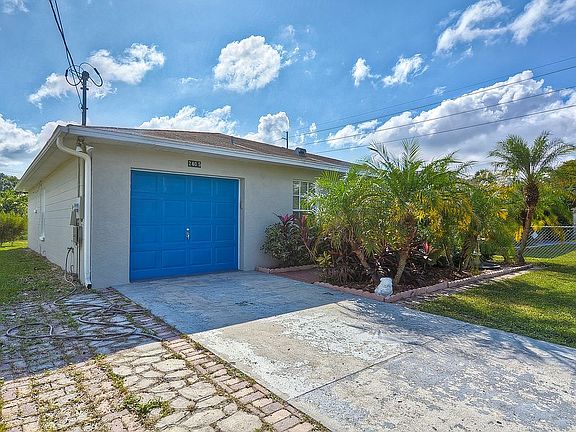 3rd image of 2605 E 10th Ave