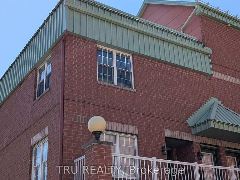 130 Rochester St #2 — Photo 12