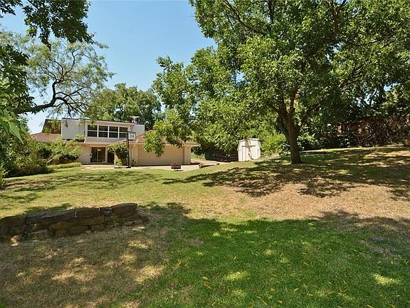 5th image of 2333 Kings Country Dr